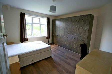 5 bedroom semi-detached house to rent - Photo 4