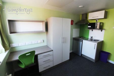 Studio to rent - Photo 3