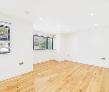 1 bedroom Flat in Hibbert House, Maidenhead - Photo 5