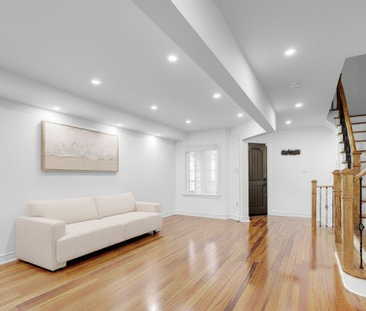 For Lease - 5378 Tree Crest Court, Mississauga, Ontario - Photo 1