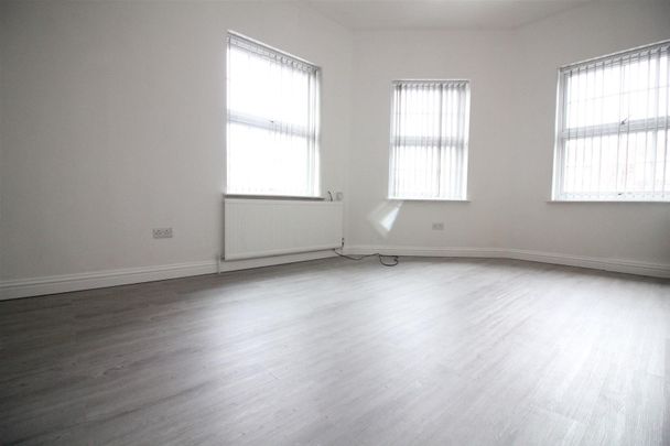 Whitton Road, Hounslow - Photo 1