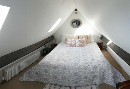 2 bedroom cottage to rent - Photo 2