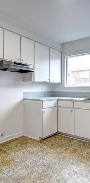 3 1/2 à Ste-Thérèse - internet inclus - libre maintenant ou décembre - Photo 1