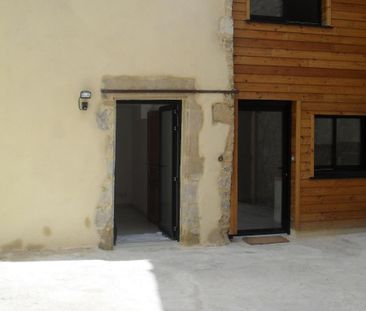 Location Appartement 5 pièces 93m² POITIERS 86000 - Photo 2