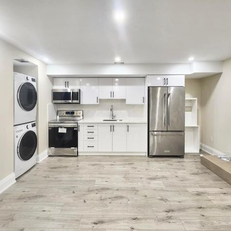 For Lease - 24 Howbert Drive, Toronto, Ontario - Photo 3