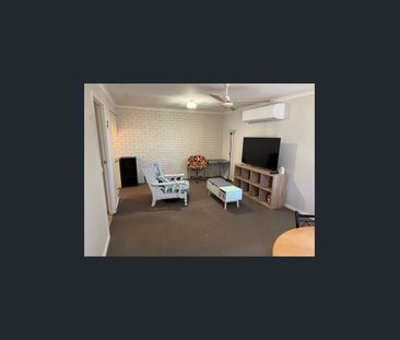 SPACIOUS TWO BEDROOM UNIT IN BALLARAT NORTH - Photo 2