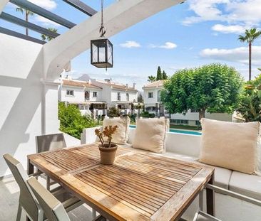 Alquiler de chalet pareado en Avenida del Golf - Photo 3