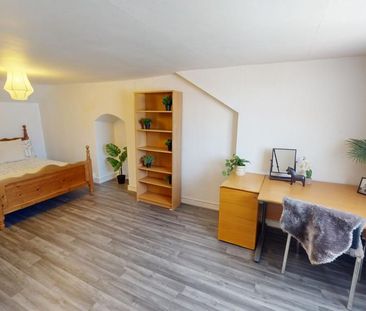 4 bedroom terraced house to rent - Photo 6
