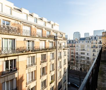 A LOUER PARIS 16EME MAISON DE LA RADIO 2 PIÈCES MEUBLÉ - Photo 4