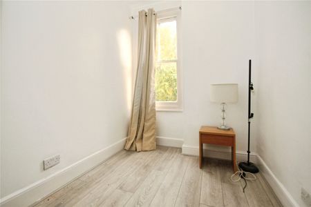 Telford Avenue, London, SW2 4XQ - Photo 4