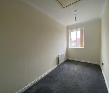 2 bedroom semi-detached house to rent - Photo 2
