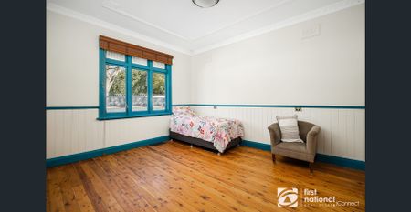 Centre of Town, House & Flat - Photo 5