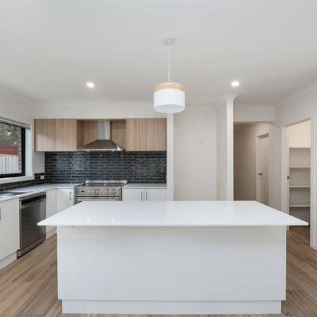 Brand new four bedroom home - Built to impress - Photo 3