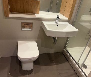 Flat , The Landmark, Flowers Way, Luton - Photo 3