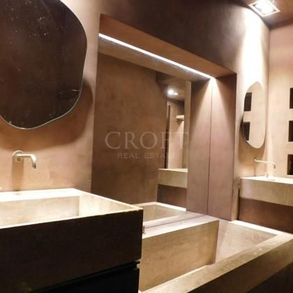 Centro Storico – Via Giulia: Prestigioso Appartamento di 125 mq Croft Real Estate propone in vendita un elegante appartamento di 125 mq, finemente ristrutturato, situato in un palazzo d'epoca con ascensore. rif. 2395 - Photo 1