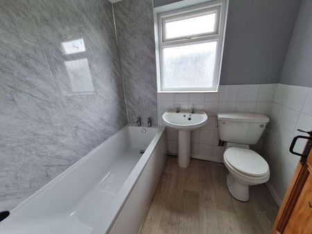 Newton Street, Macclesfield, SK11 - Photo 2