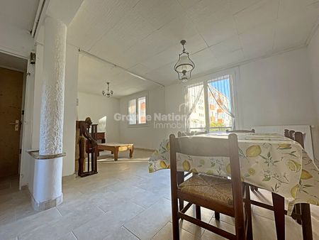 Location Appartement 3 pièces 64m² - Photo 2