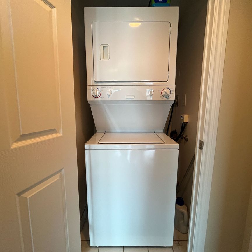 For Lease - 763 Bay Street Unit# 3603, Toronto, Ontario - Photo 1