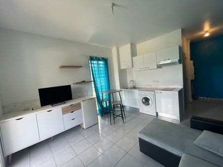 Location Appartement 1 pièce 21m² CAYENNE 97300 - Photo 2