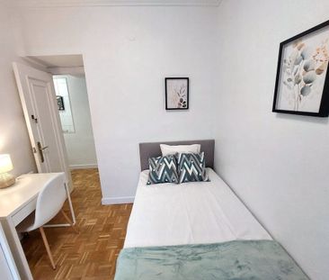 Calle de Juan Bautista de Toledo, Madrid, Community of Madrid 28002 - Photo 3