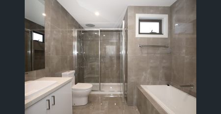 Your Contemporary Convenient Living in Mitcham - Photo 4