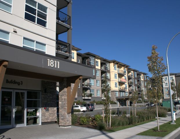 Spacious 2 Bedrom, 2 Bathroom Unit – North View! - Photo 1