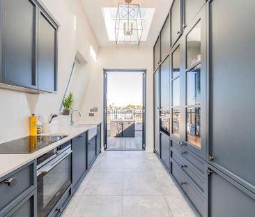 3 bedroom flat to rent - Photo 6
