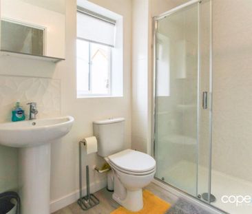 3 bedroom detached house to rent - Photo 4
