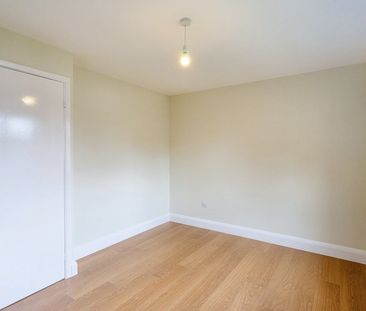 1 Bed Flat, Read Court, E17 - Photo 2