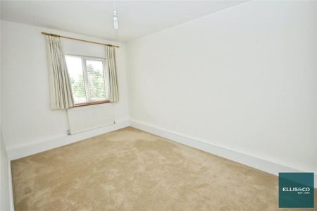 3 bedroom apartment to rent - Photo 2