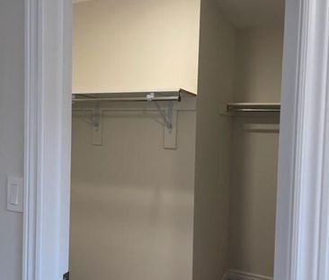 For Lease - 6 Mockingbird Lane, Hamilton, Ontario - Photo 3