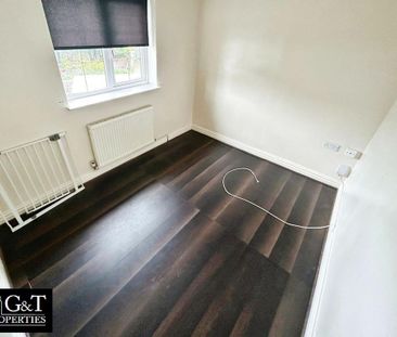3 bedroom detached house to rent - Photo 3
