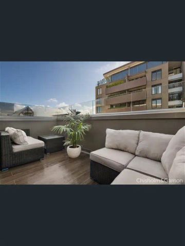 8/74 Nott St, Port Melbourne VIC 3207 - Photo 3