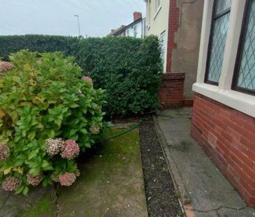 Daggers Hall Lane, Blackpool, FY4 - Photo 6