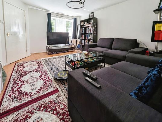 3 bedroom end of terrace house to rent - Photo 1