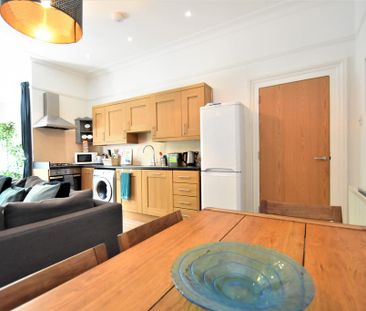 2 bedroom flat to rent - Photo 5