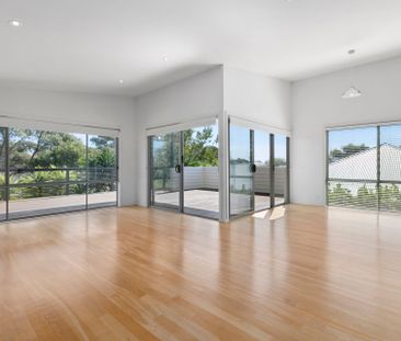 Luxury Home Opposite the Park! - Photo 1