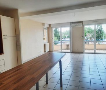 Location Appartement 3 pièces 74m² - Photo 1