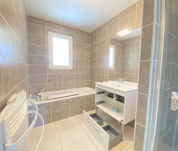 Location Maison 4 pièces 89m² - Photo 6