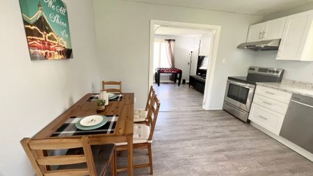 For Lease - 688 7th Line, Oro-Medonte, Ontario - Photo 2