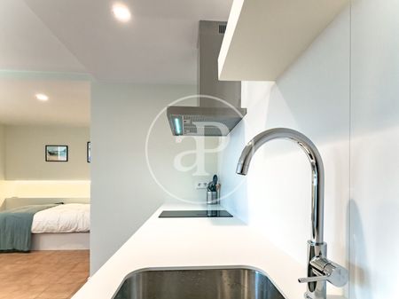 Flat for rent in Valldoreix (Sant Cugat del Vallès) - Photo 4