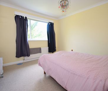 3 bedroom semi-detached house to rent - Photo 6