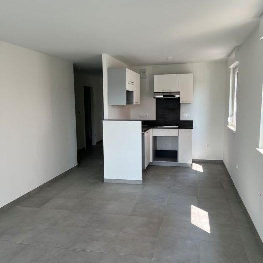 3P RECENT + CUIS EQUIPEE + PARKING - Photo 1