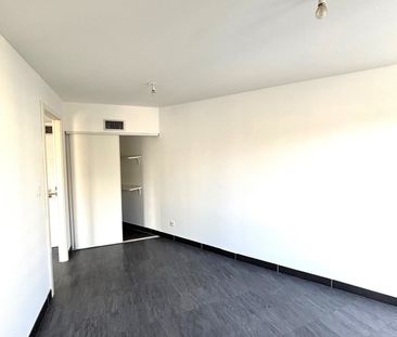 Location Appartement 2 pièces 57m² MARSEILLE 14ème - Photo 2
