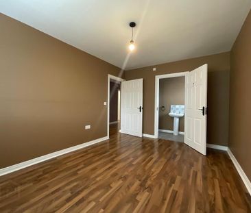 17a Westway Hill, Belfast, BT13 3NZ - Photo 1