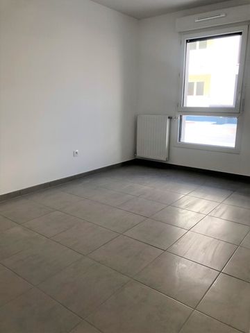 Location Appartement 3 pièces 60m² VILLENAVE D ORNON 33140 - Photo 2