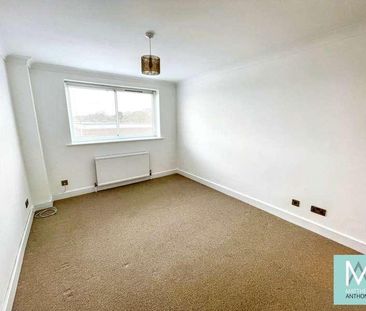 Grand Avenue, Worthing, BN11 - Photo 6