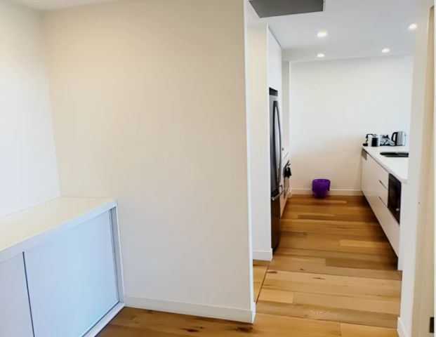 3 bed 2 bath - Photo 1