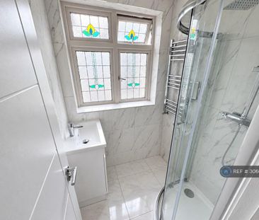 5 bedroom terraced house to rent - Photo 4