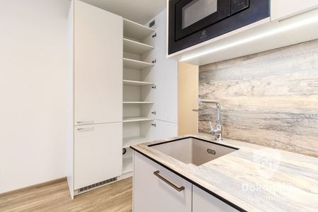 Pronájem bytu 1+kk 32 m² - Photo 2